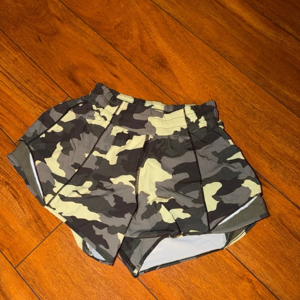 Lululemon - Picture 3 of 4